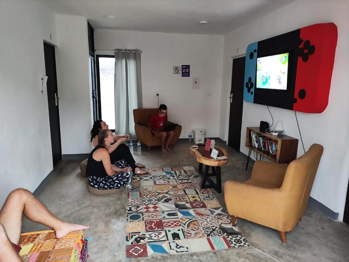 New Friends Hostel & Bar Adults Only Valladolid  Ngoại thất bức ảnh