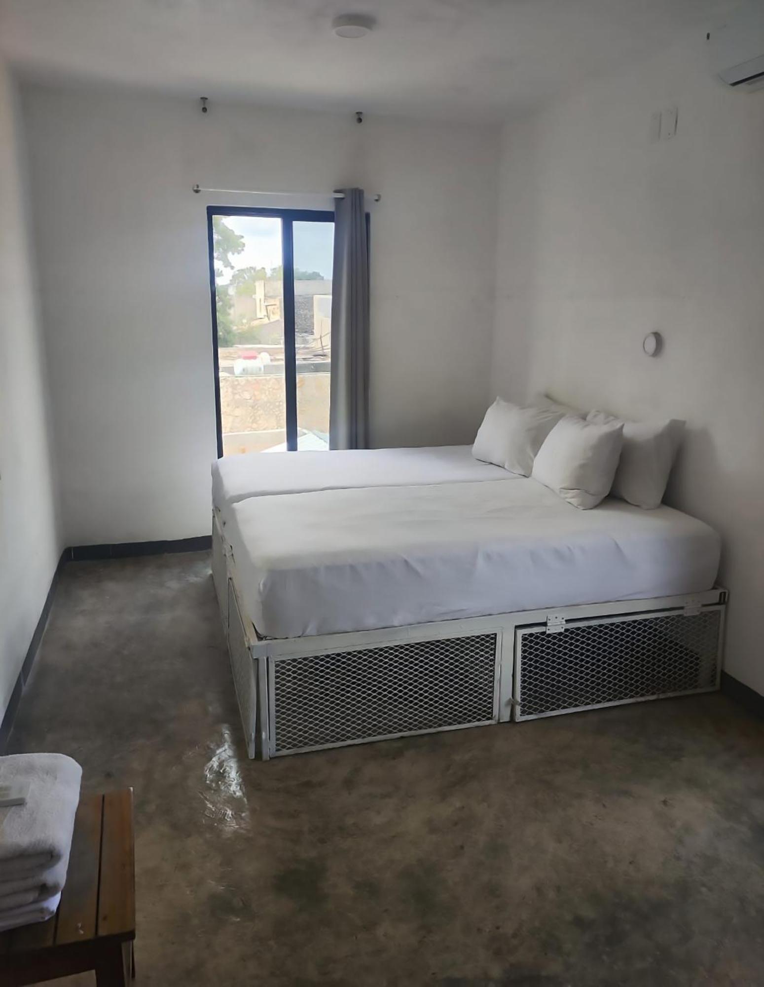 New Friends Hostel & Bar Adults Only Valladolid  Ngoại thất bức ảnh