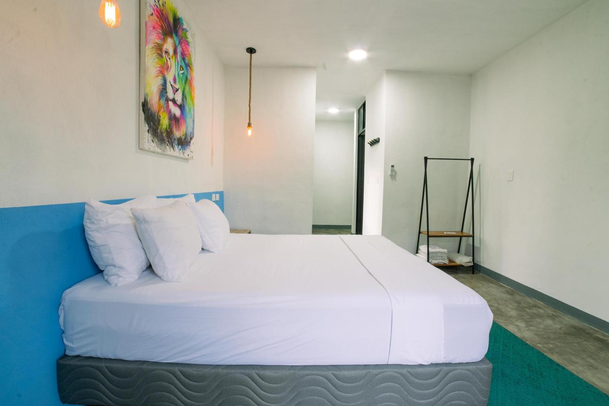 New Friends Hostel & Bar Adults Only Valladolid  Ngoại thất bức ảnh