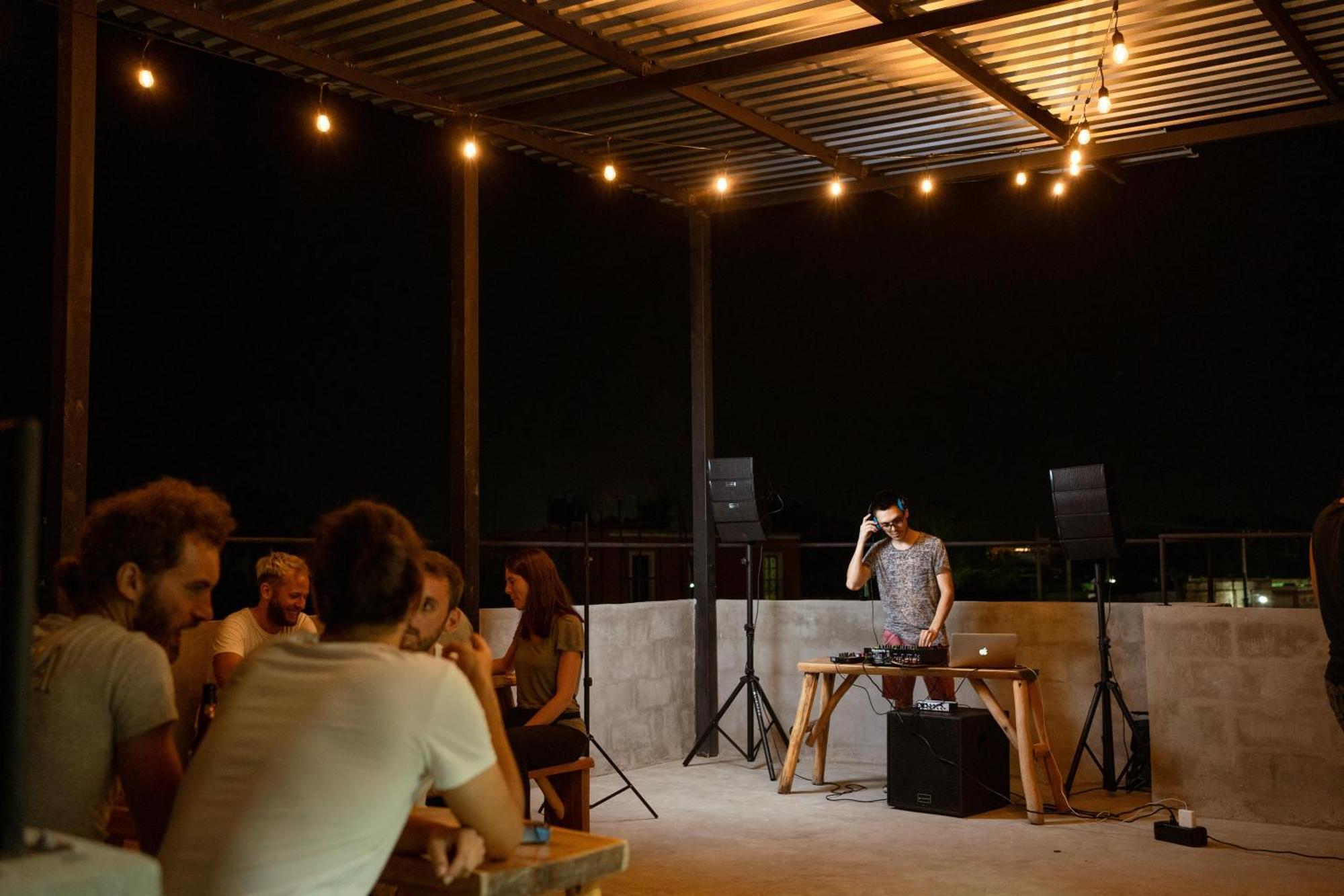 New Friends Hostel & Bar Adults Only Valladolid  Ngoại thất bức ảnh