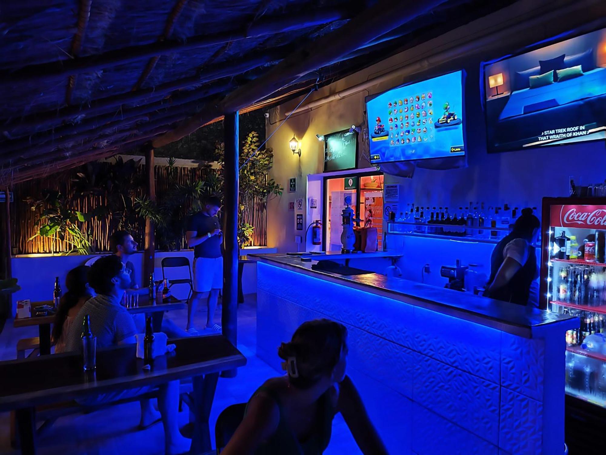 New Friends Hostel & Bar Adults Only Valladolid  Ngoại thất bức ảnh